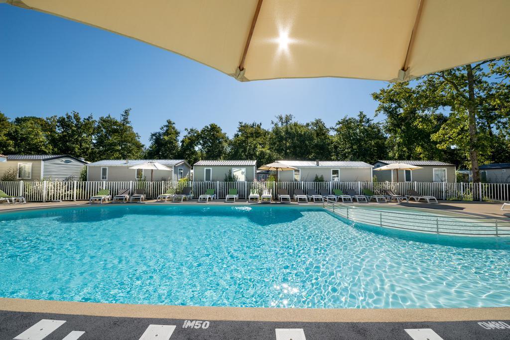 Camping Les Chevrefeuilles 로양 외부 사진
