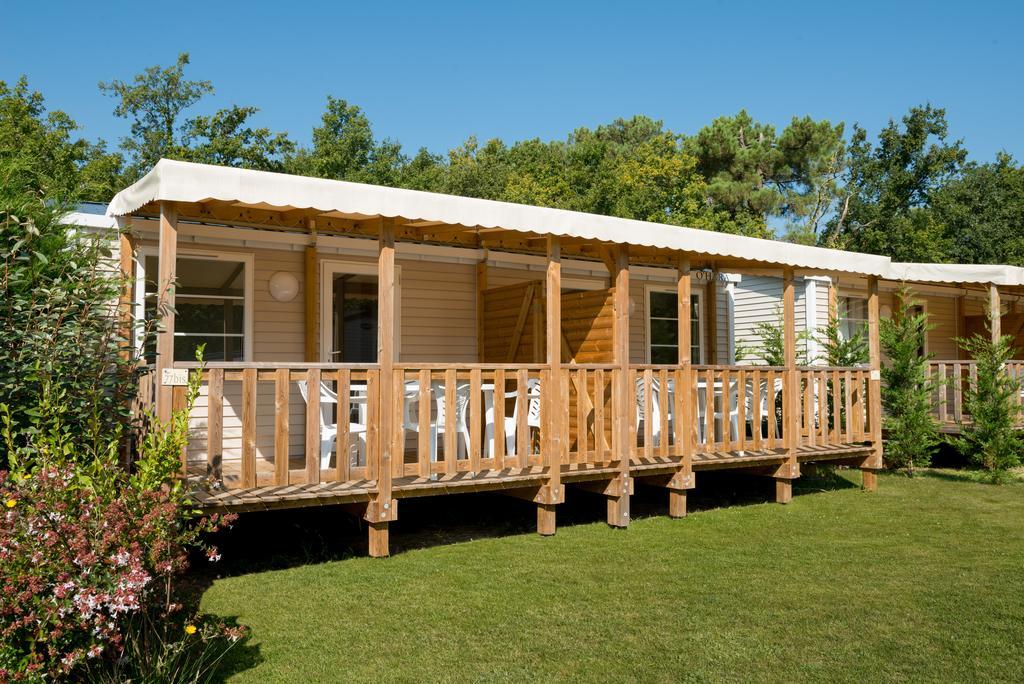 Camping Les Chevrefeuilles 로양 외부 사진