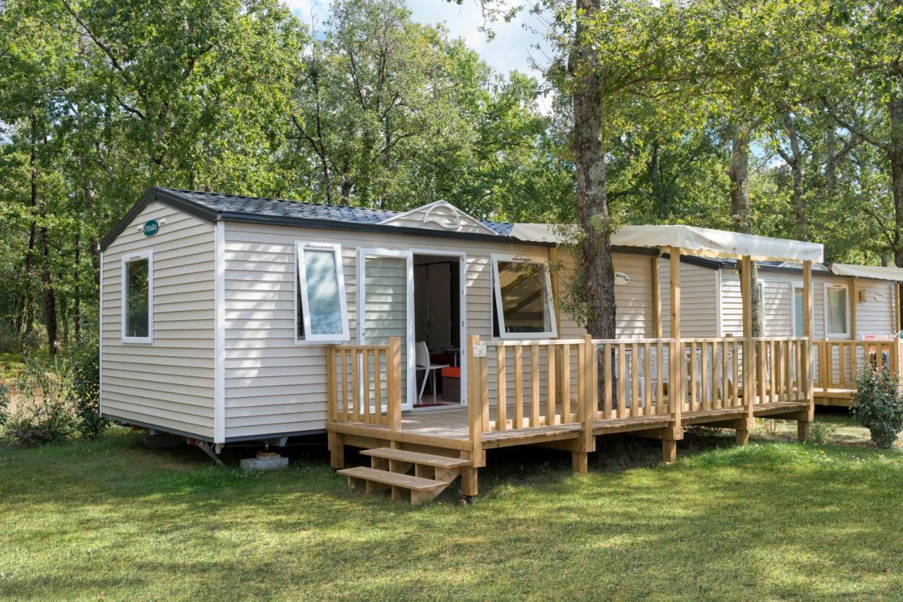 Camping Les Chevrefeuilles 로양 객실 사진